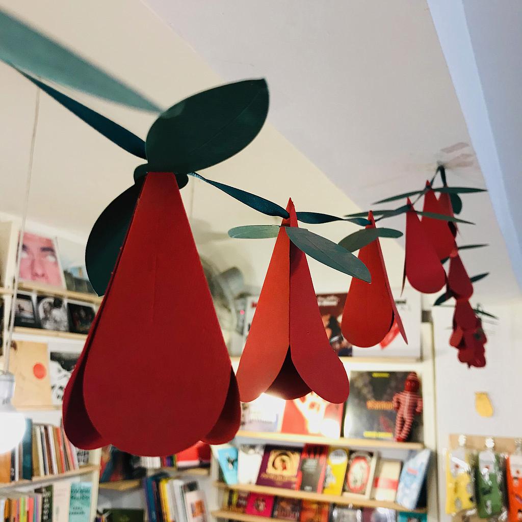 GUIRNALDA COPIHUES DE PAPEL