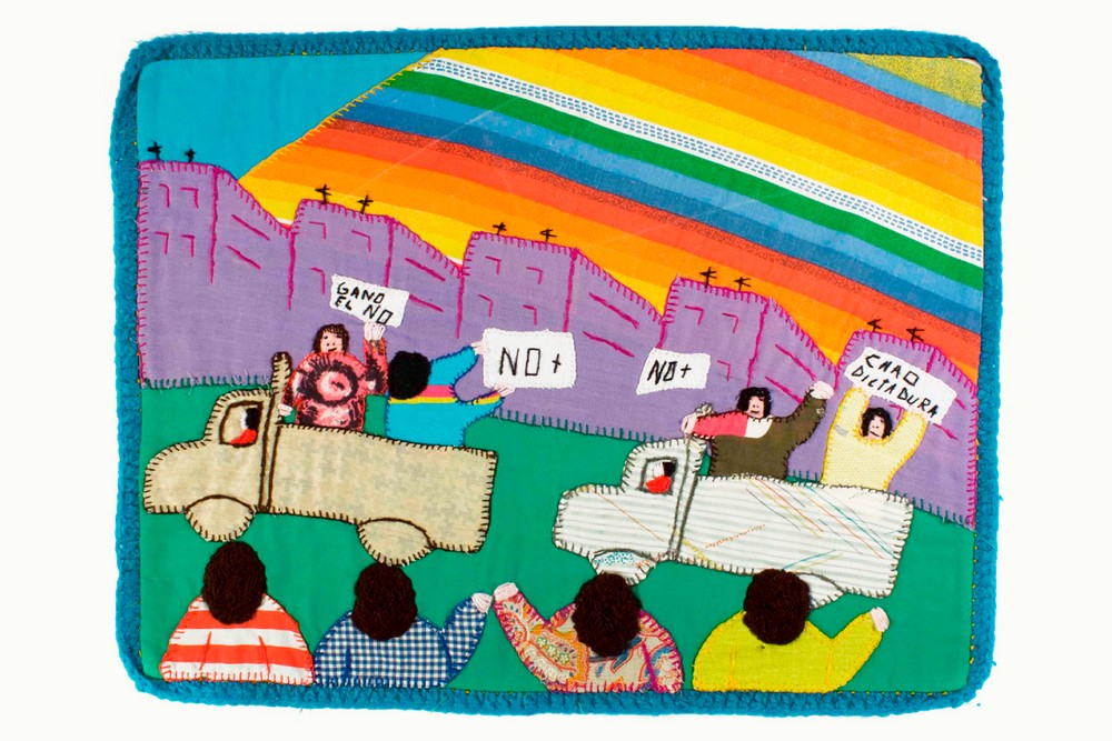 POSTAL TRIUNFO DEL NO (COLECCION ARPILLERAS)